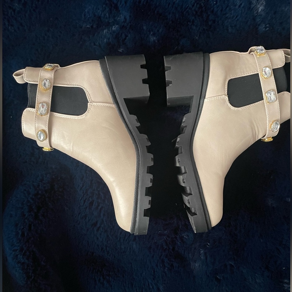 Boots for fashionable foot protection.
